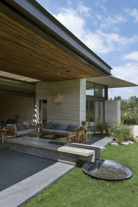 AFS Lomas Country by Vieyra Arquitectos - 1