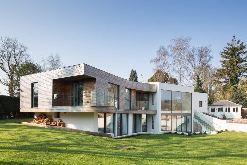 House in Hampshire by Witcher Crawford - 1