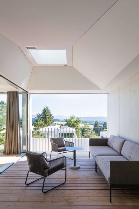 Four Courtyard Houses by Think Architecture - 4