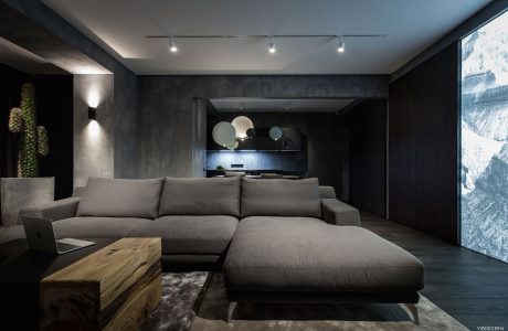 Home in Kiev by Yodezeen