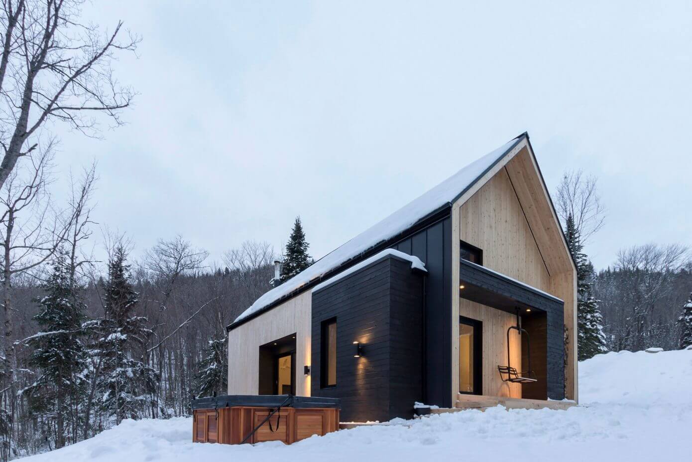 Cabin in Charlevoix by Cargo Architecture