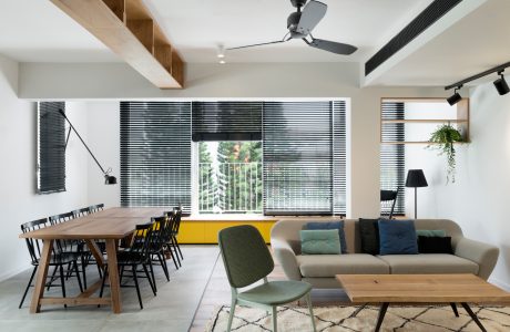 Apartment In Tel Aviv by Raanans Stern’s Studio