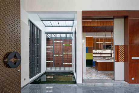 Home in Jakarta by Atelier Cosmas Gozali - 9