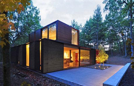 Door County Home by Johnsen Schmaling Architects - 6