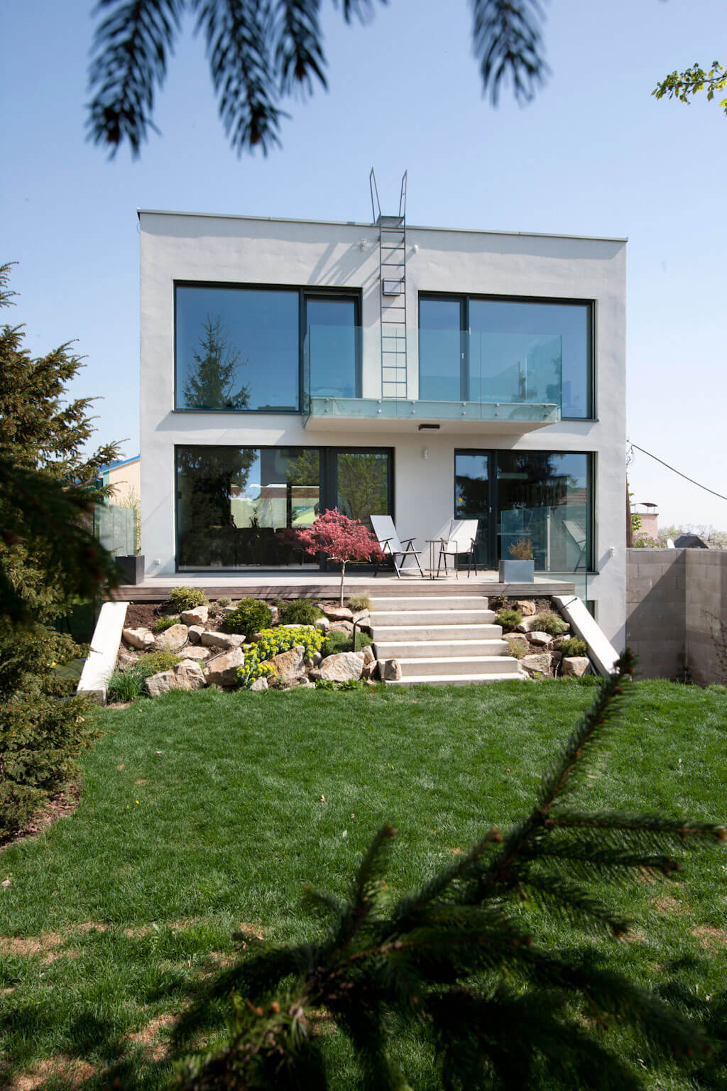 Modern Residence by Sebo Lichy Architects