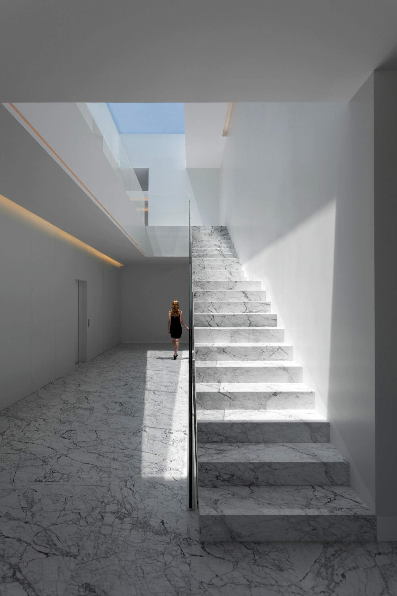 Aluminum House by Fran Silvestre Arquitectos