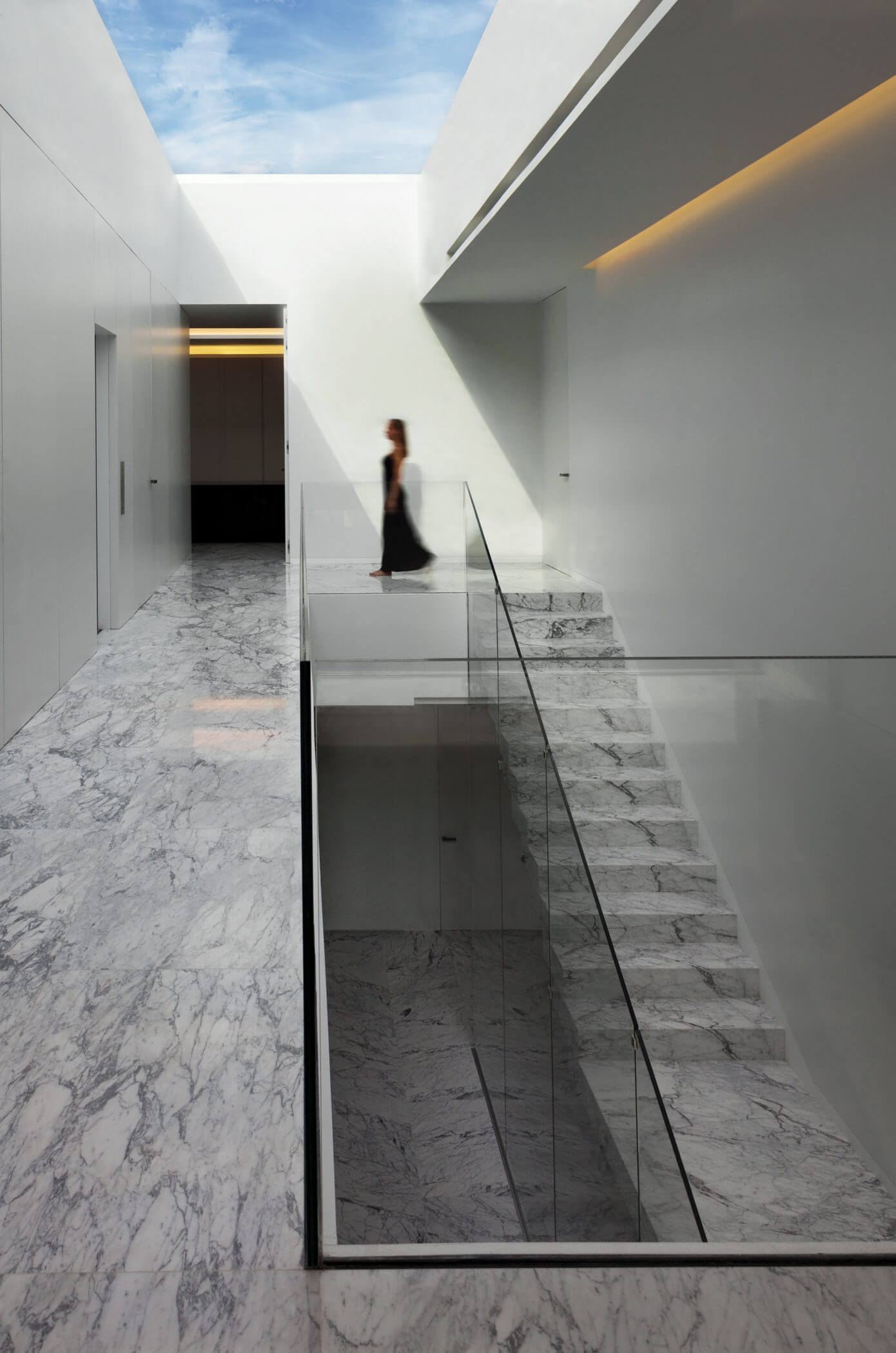 Aluminum House by Fran Silvestre Arquitectos