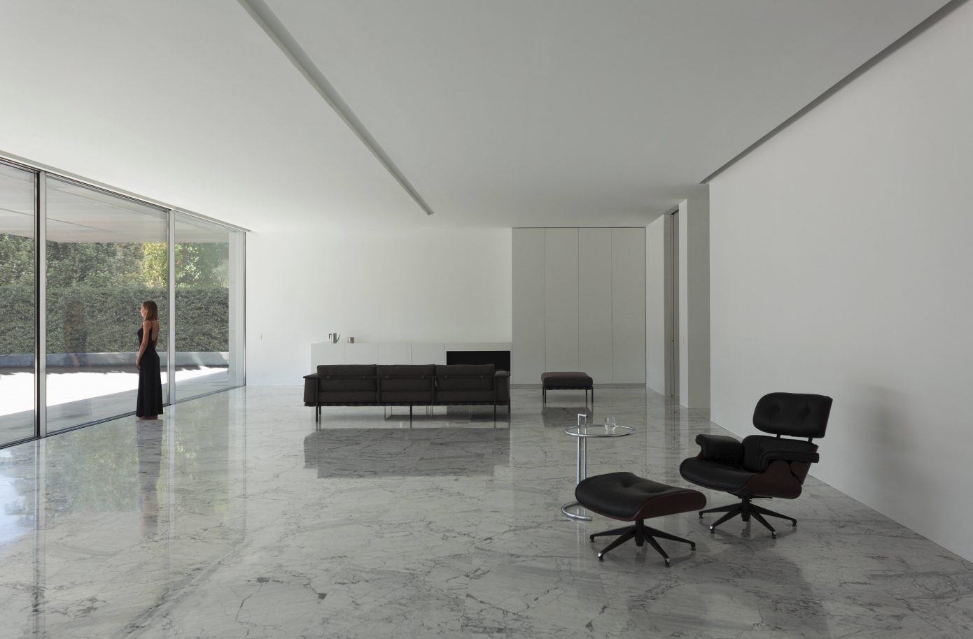 Aluminum House by Fran Silvestre Arquitectos