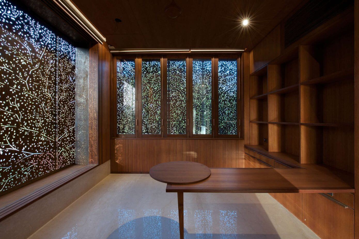 DIYA Residence by SPASM Design Architects