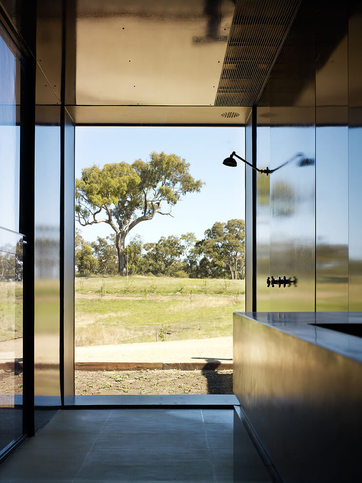 Hill Plains House by Wolveridge Architects