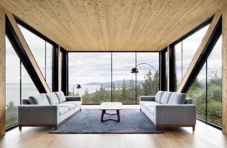 Blanche Chalet by ACDF Architecture
