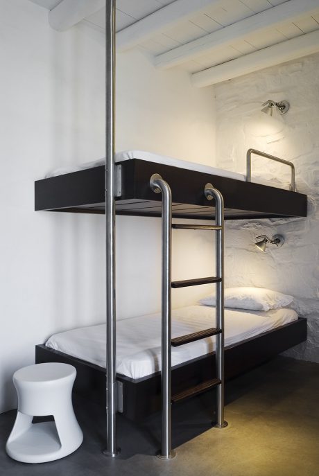 Summer House by Sinas Architects - 4