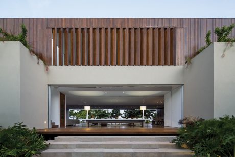 TM House by Studio Arthur Casas - 12
