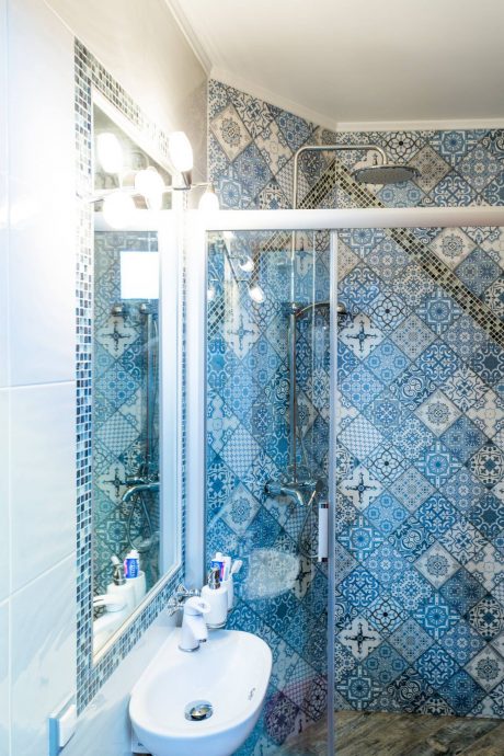 Tiny Apartment in Kiev by Art Studio - 5