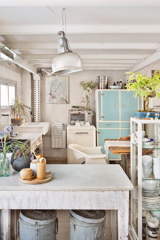 Studio by Manolo Yllera