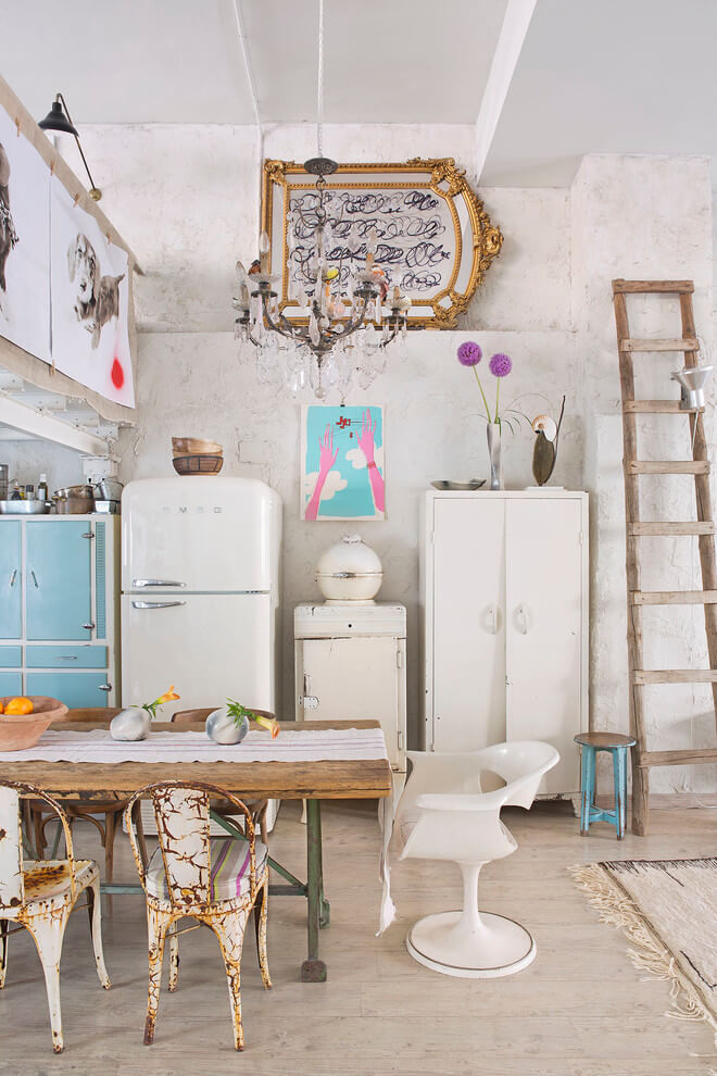 Studio by Manolo Yllera