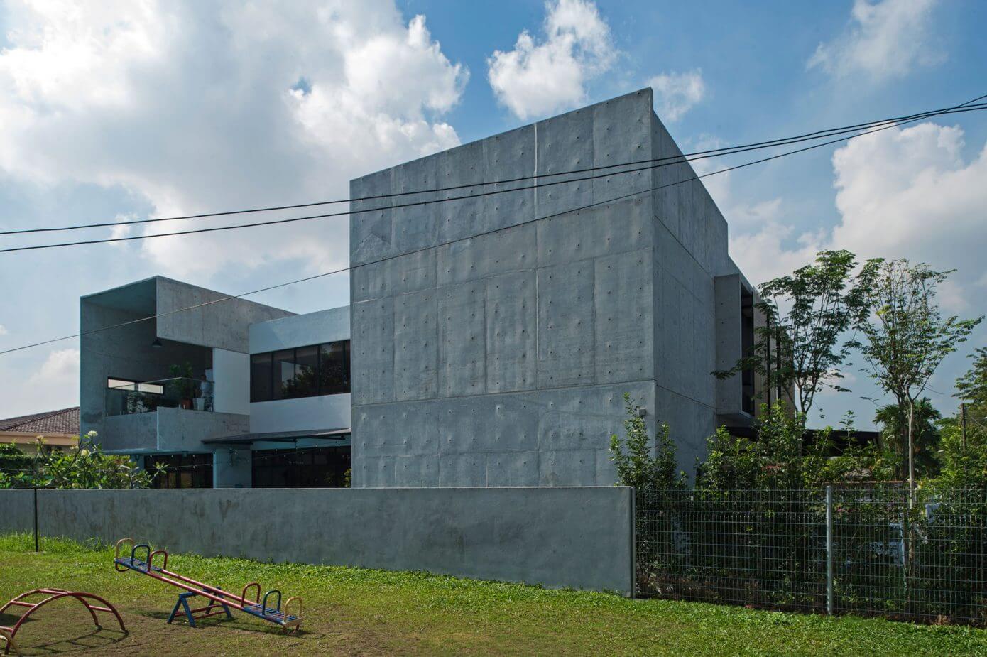 Concrete Residence in Malaysia by Seshan Design