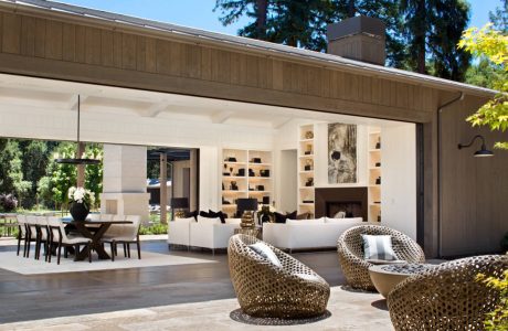 House in LA by Meridith Baer Home