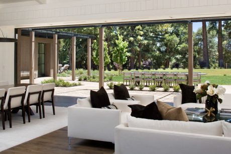 House in LA by Meridith Baer Home - 2