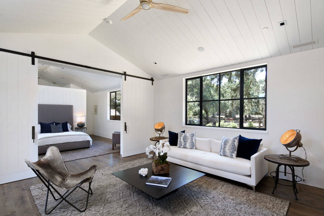 House in LA by Meridith Baer Home