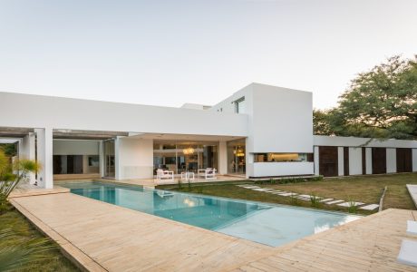 MOOE House by FCP Arquitectura