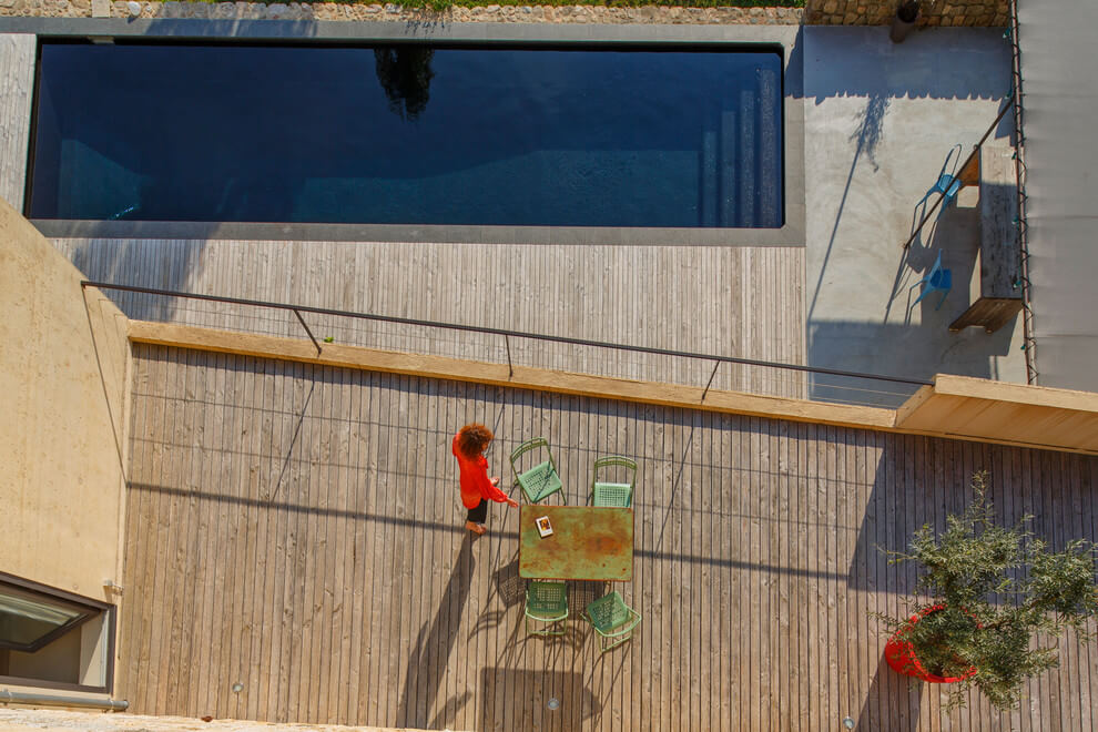 Modern House in Roux