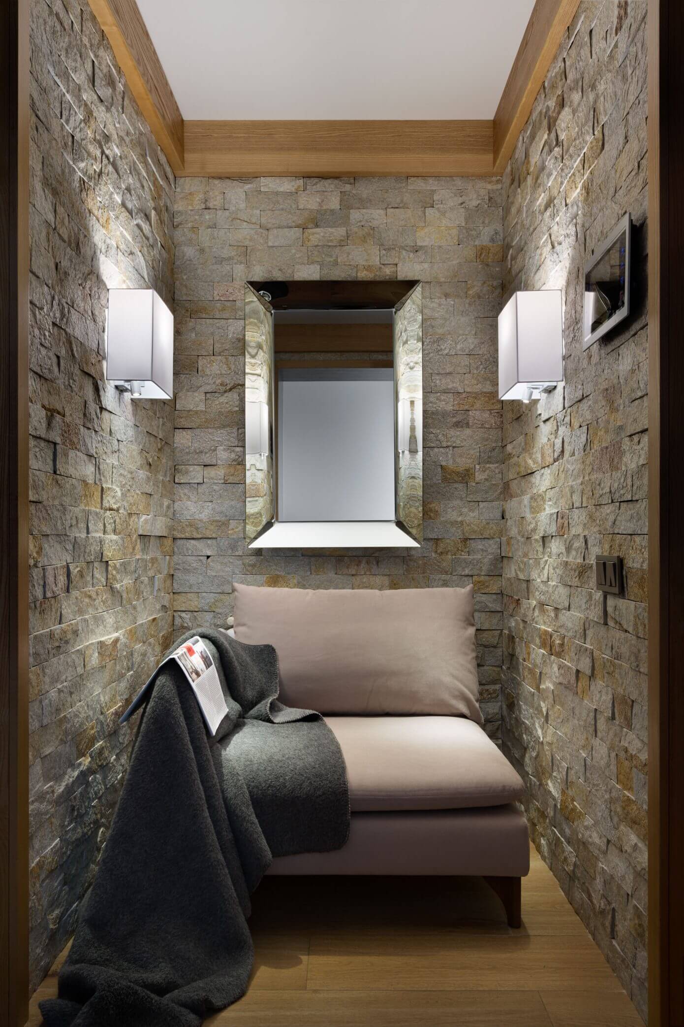 House Lightray by Azovskiy & Pahomova Architects