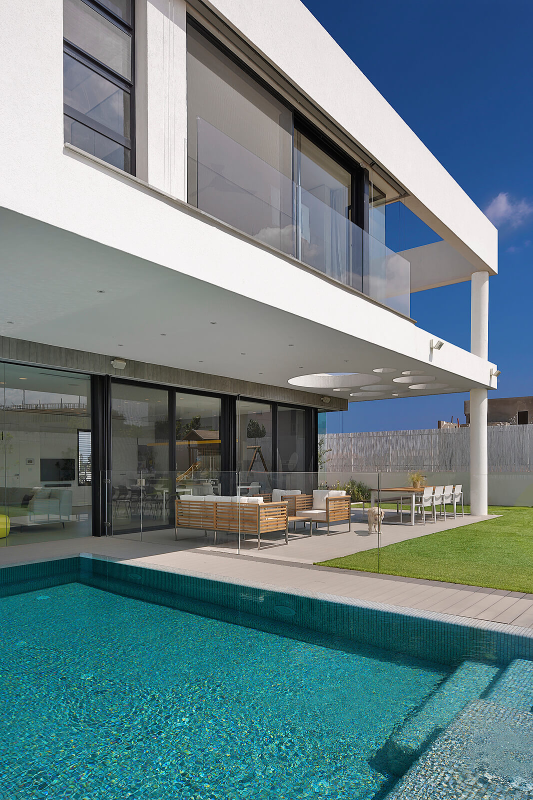 ZA House by Shachar Rozenfeld Architects