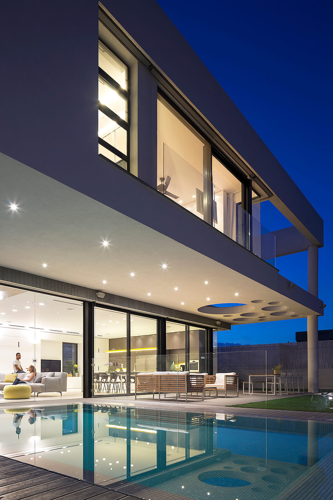 ZA House by Shachar Rozenfeld Architects