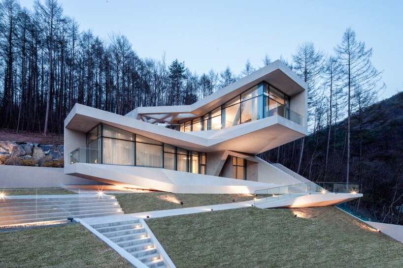 Retreat in Hongcheon by IDMM Architects - 1