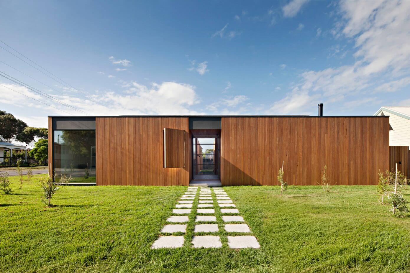 Barwon Heads Villa by Bower Architecture