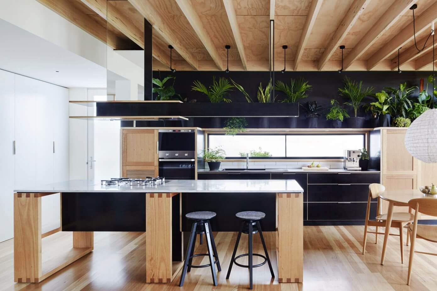 Wooden Box House by Moloney Architects