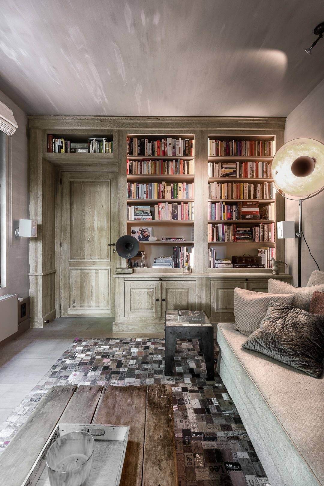 Home in Antwerp by Atelier Werner Fraters Décoration
