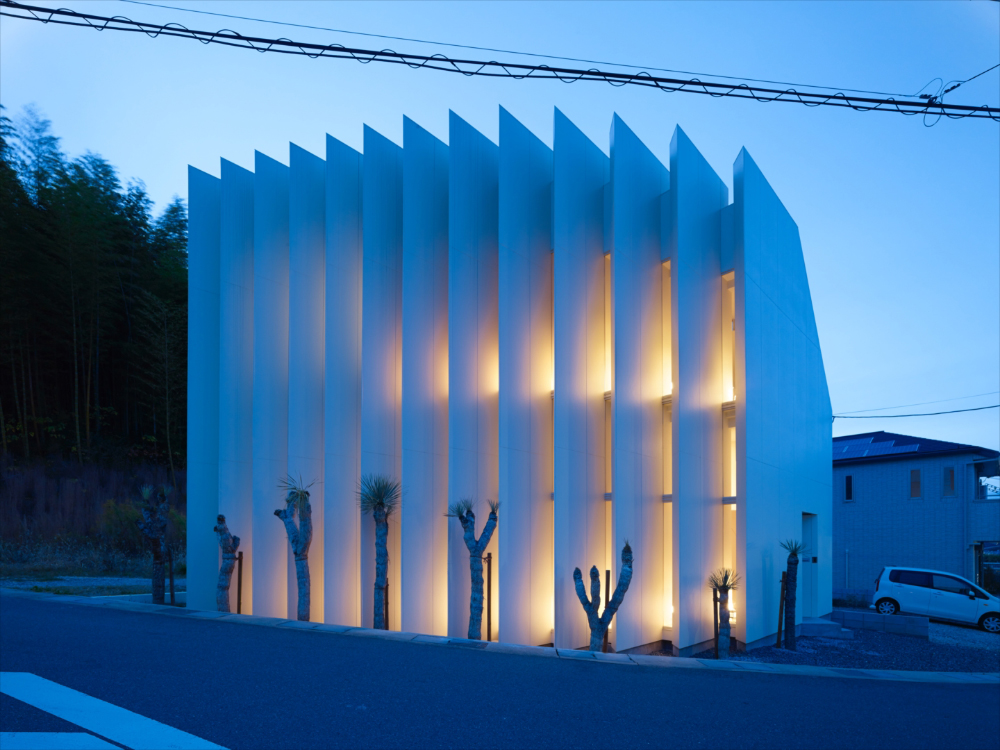 House in Muko by Fujiwaramuro Architects