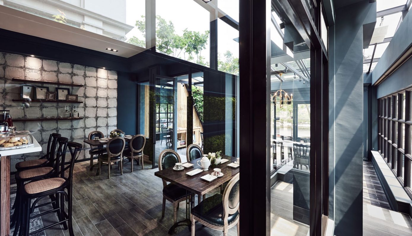 In’s Cafe by Ris Interior Design