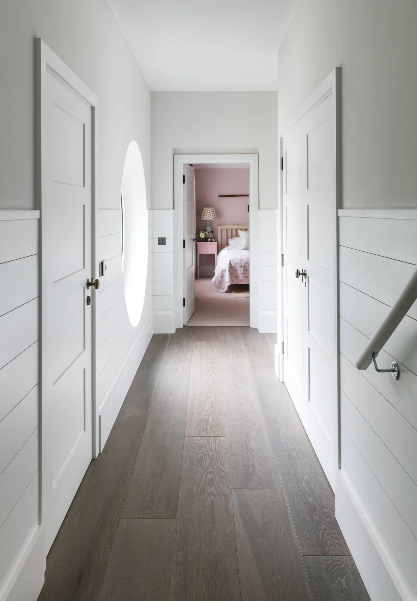 Modern Beach House by Lisette Voute Designs