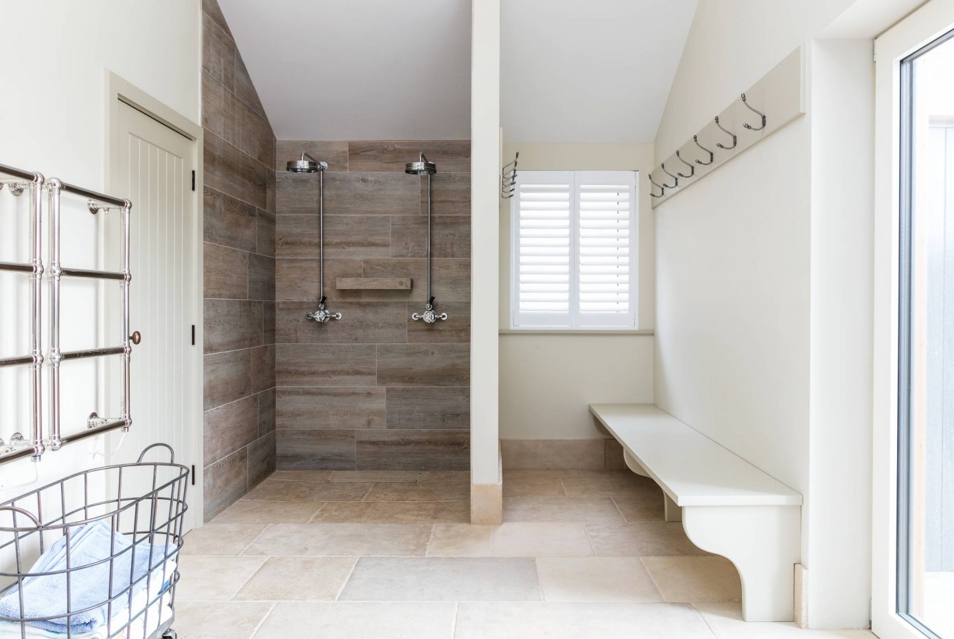 Modern Beach House by Lisette Voute Designs