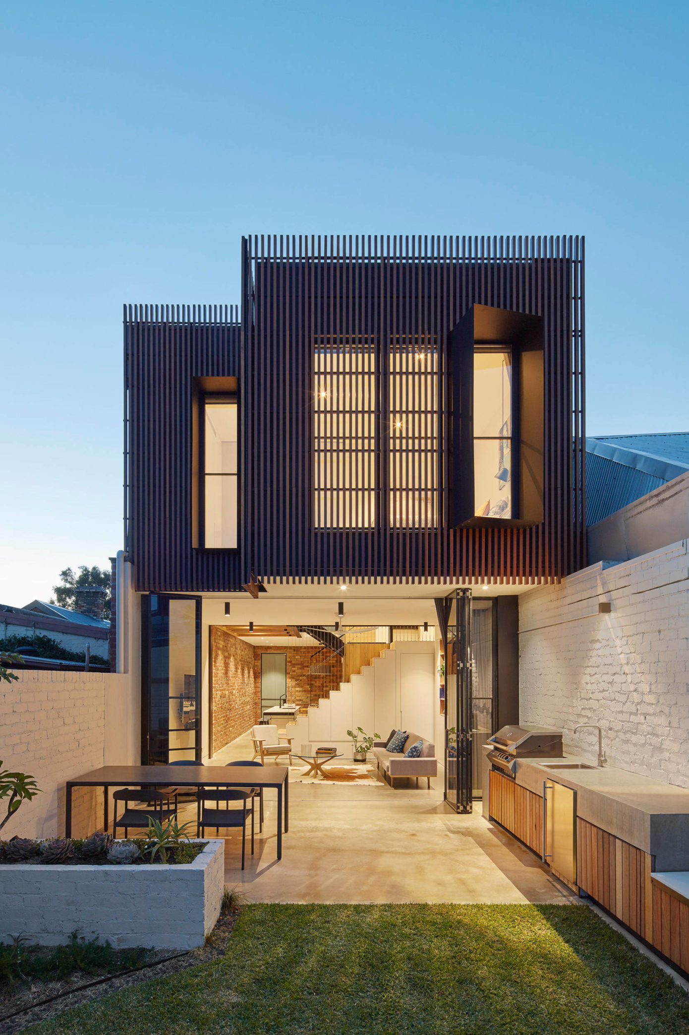 Fitzroy North House by MMAD Architecture