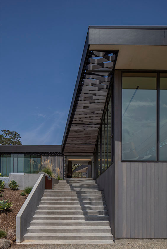 Sonoma Lichen House by Schwartz and Architecture