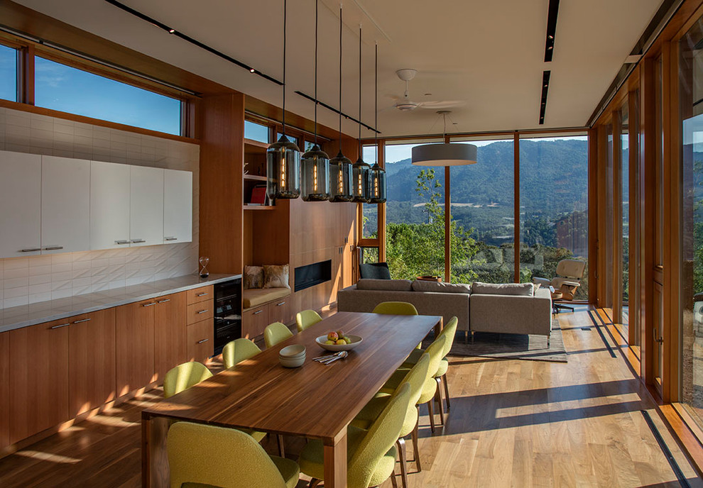 Sonoma Lichen House by Schwartz and Architecture