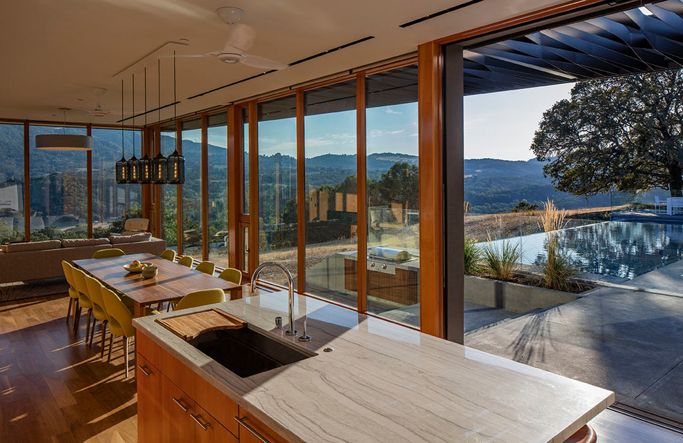 Sonoma Lichen House by Schwartz and Architecture