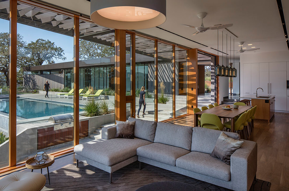 Sonoma Lichen House by Schwartz and Architecture