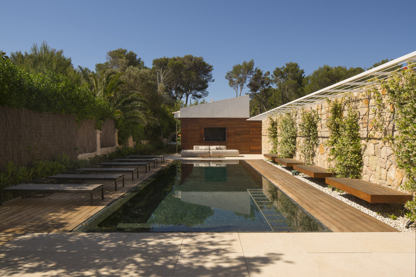 Mal Pas House by Negre Manrique + Barcelo