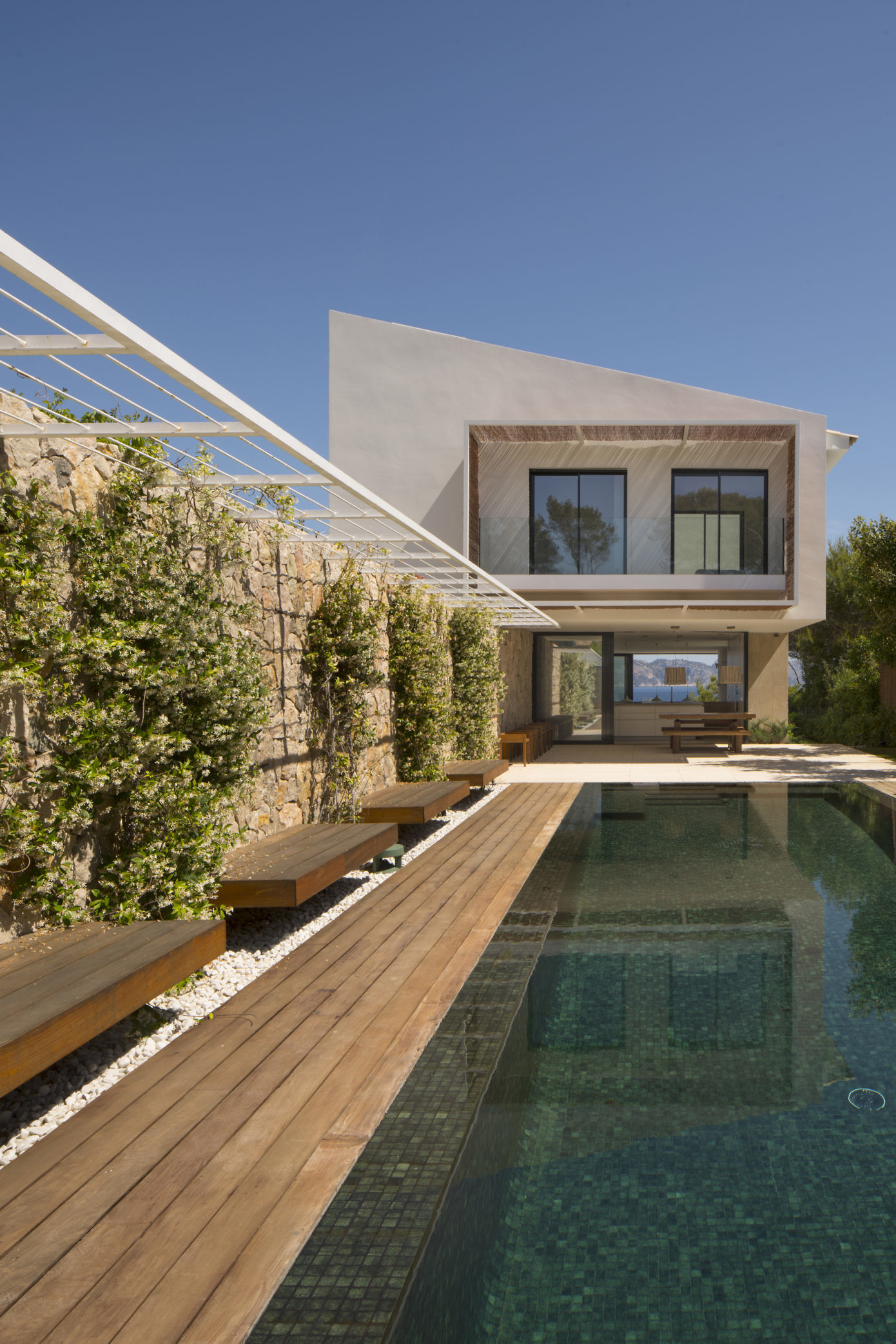 Mal Pas House by Negre Manrique + Barcelo