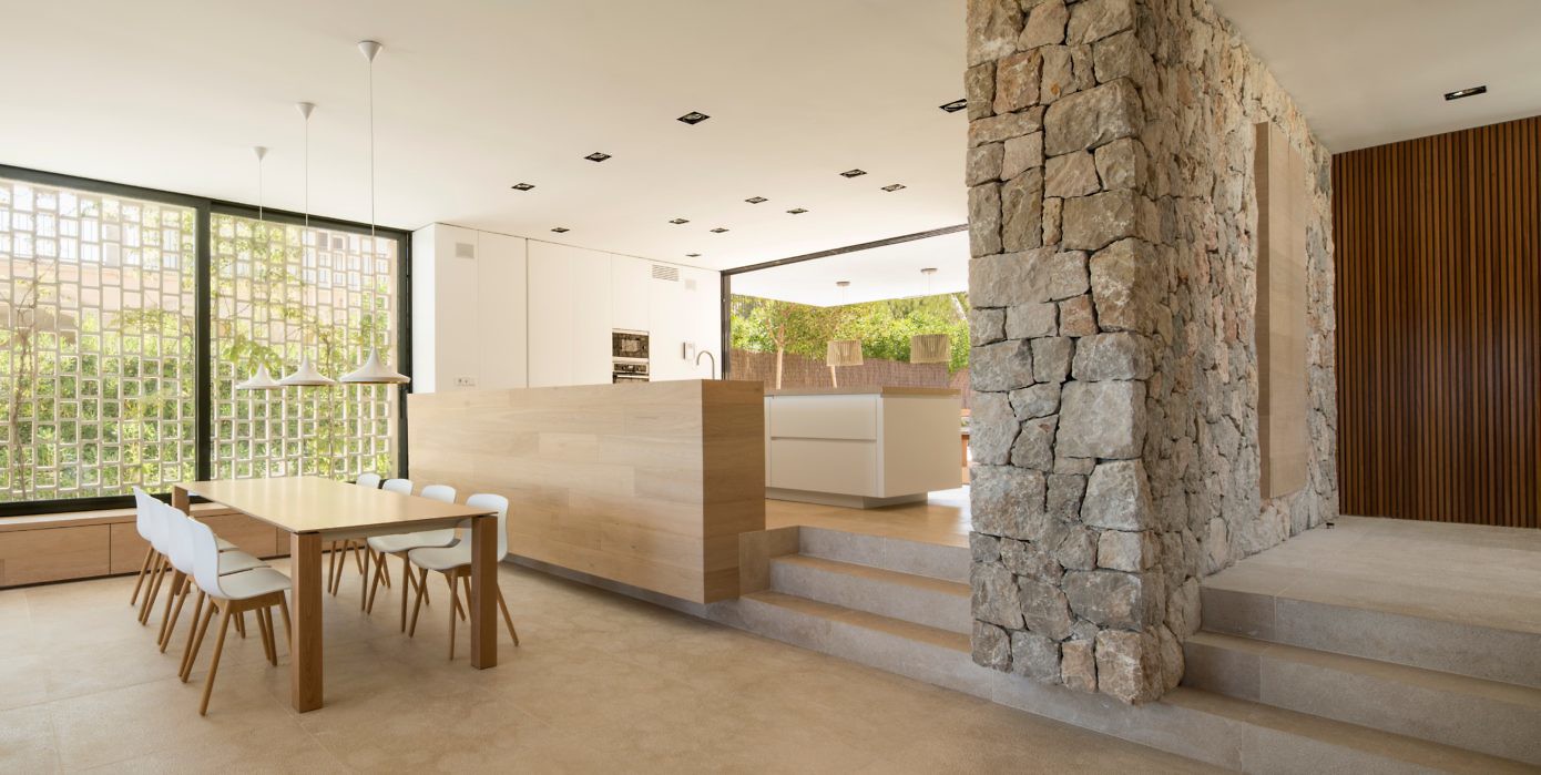 Mal Pas House by Negre Manrique + Barcelo