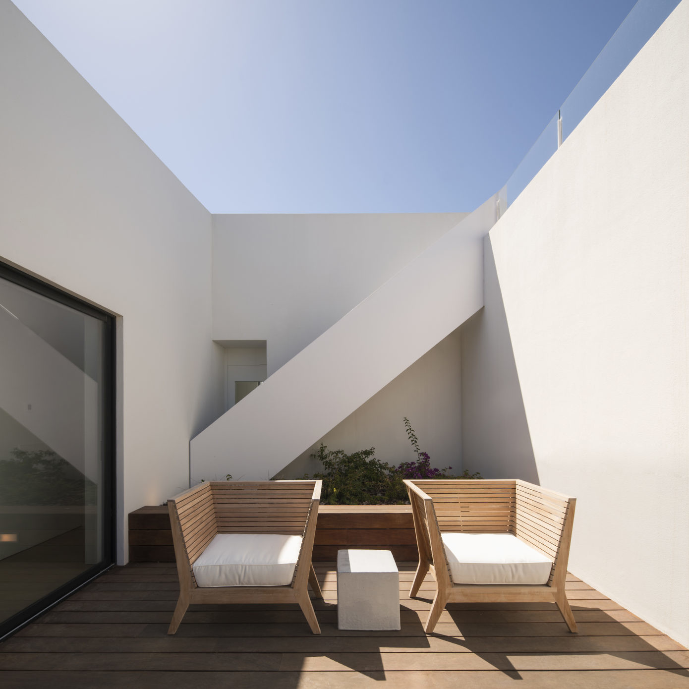 Mal Pas House by Negre Manrique + Barcelo