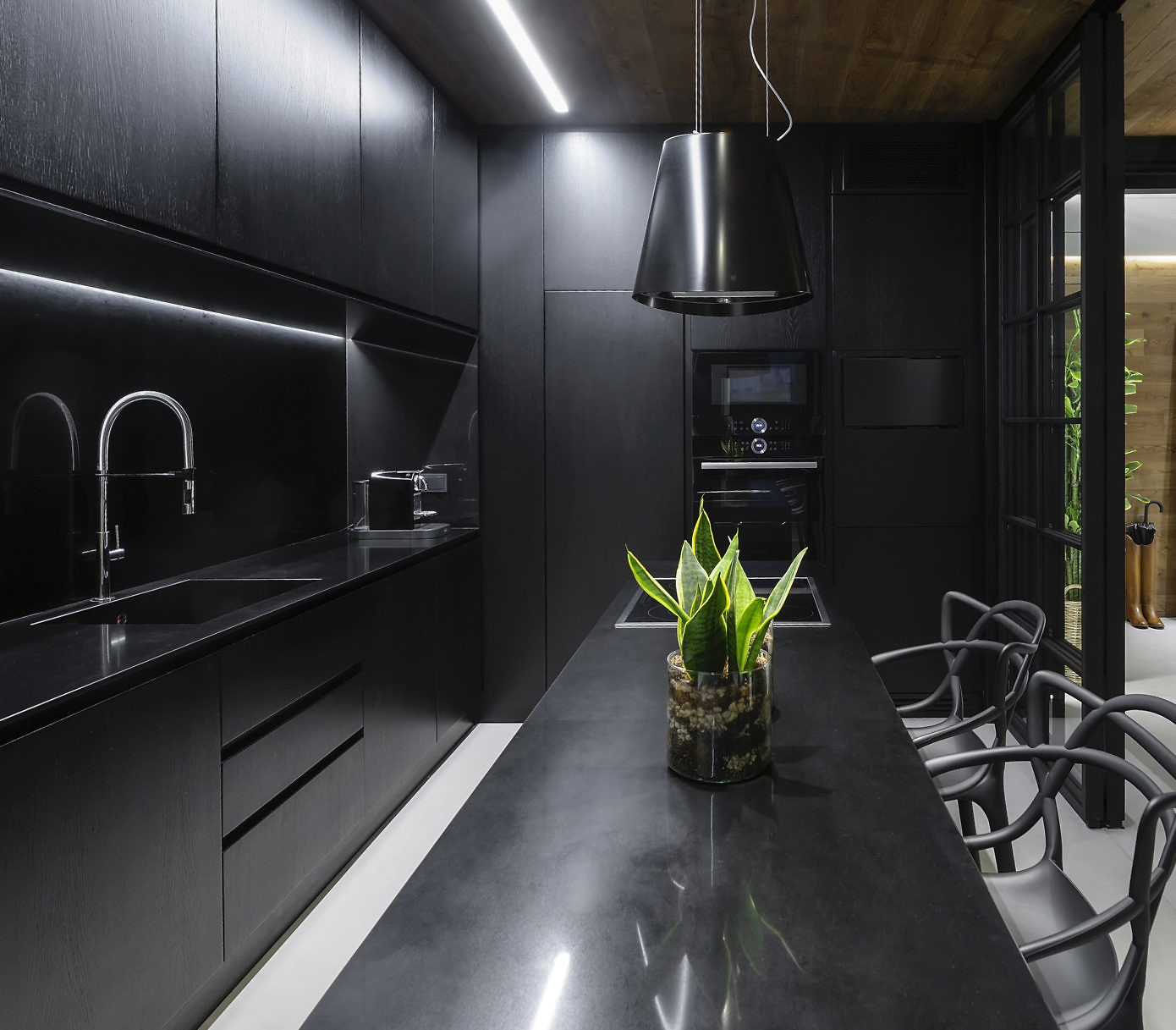 The Raw Apartment by Makridis Associates