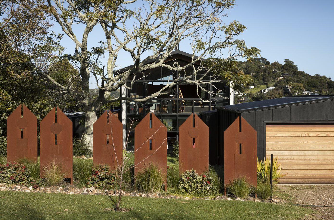 Anzac Bay House by Vaughn Mcquarrie Architects