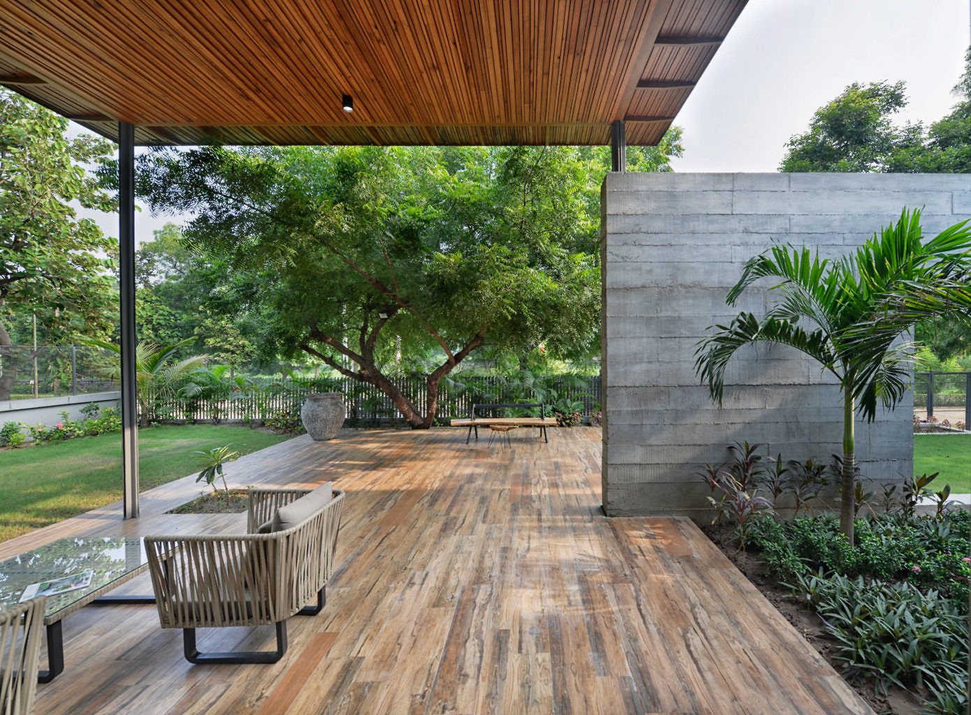 Residence in India by S A K Designs