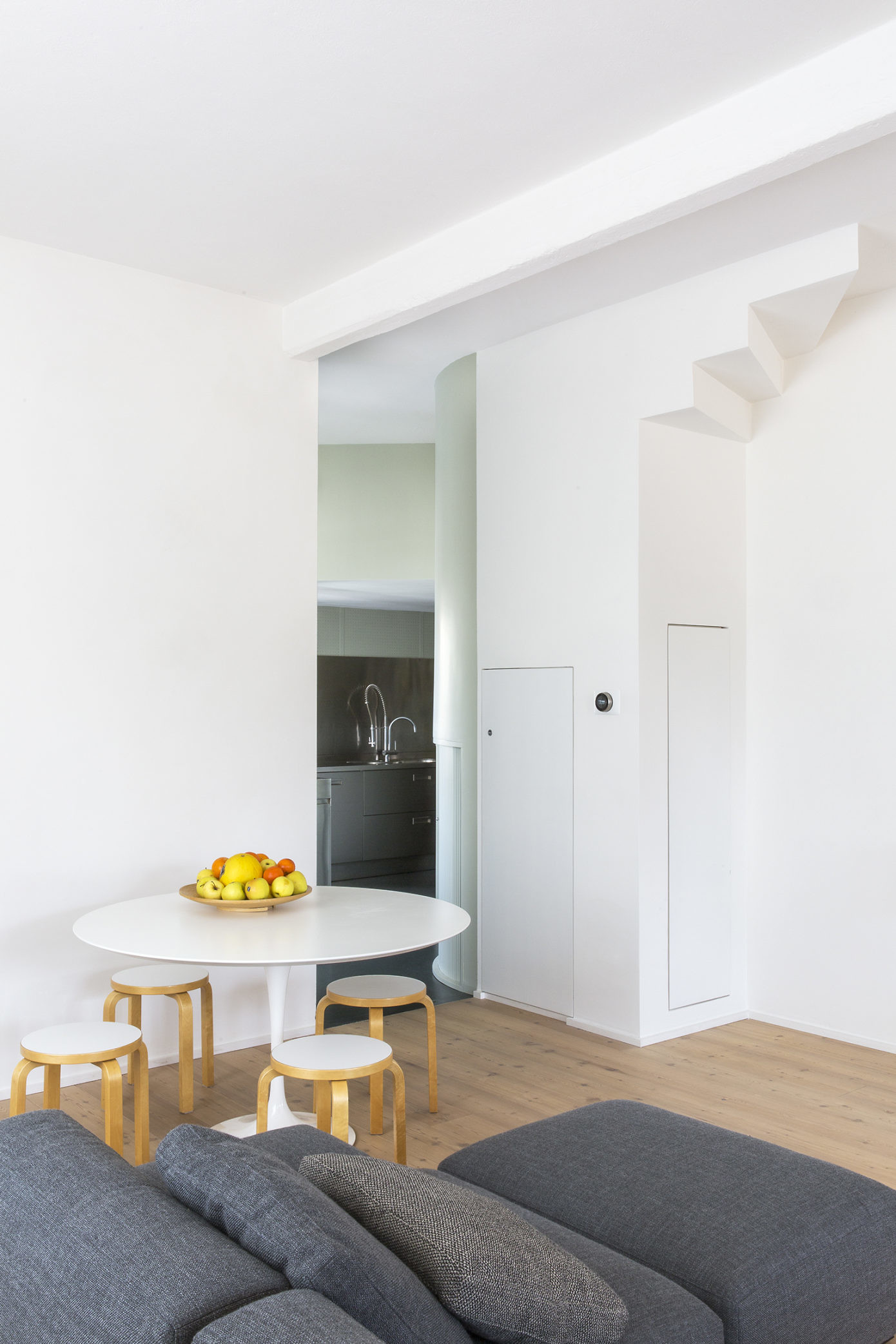 Arum Apartment by Studio Strato